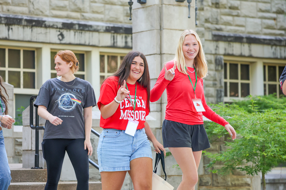 Students walking around at Orientation.