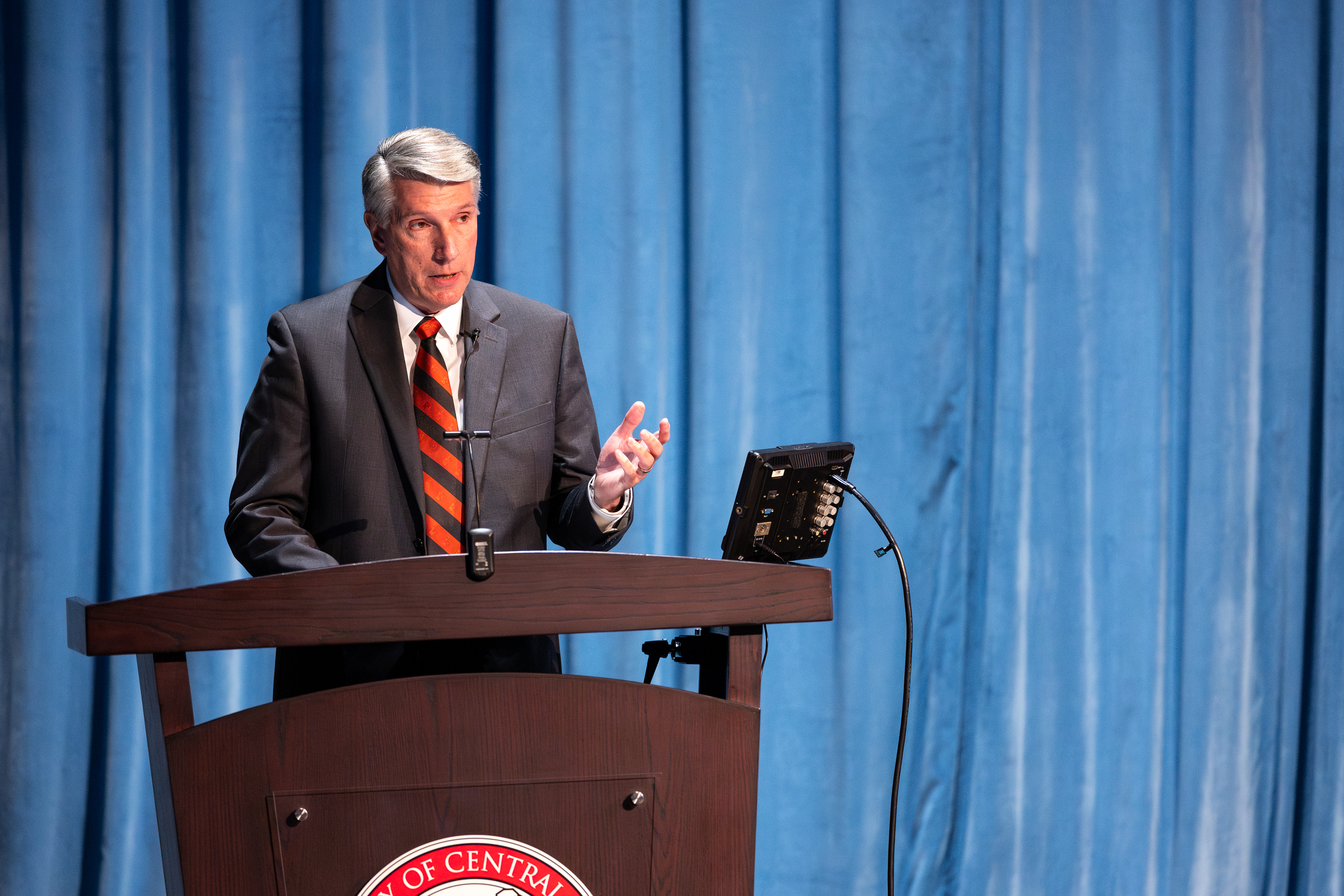UCM President Roger Best delivers the State of the University address from a podium
